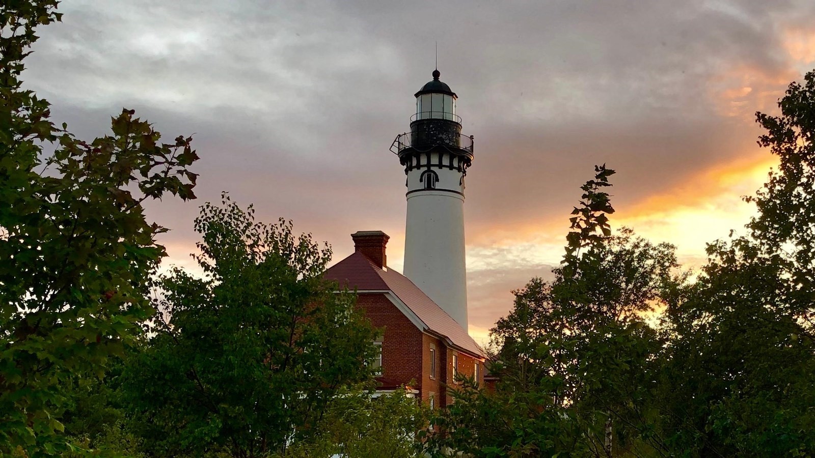 au-sable-light-station-national-park-service.jpg