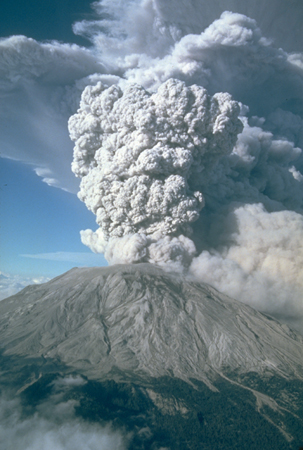 MtStHelens_eruption-2_1.jpg