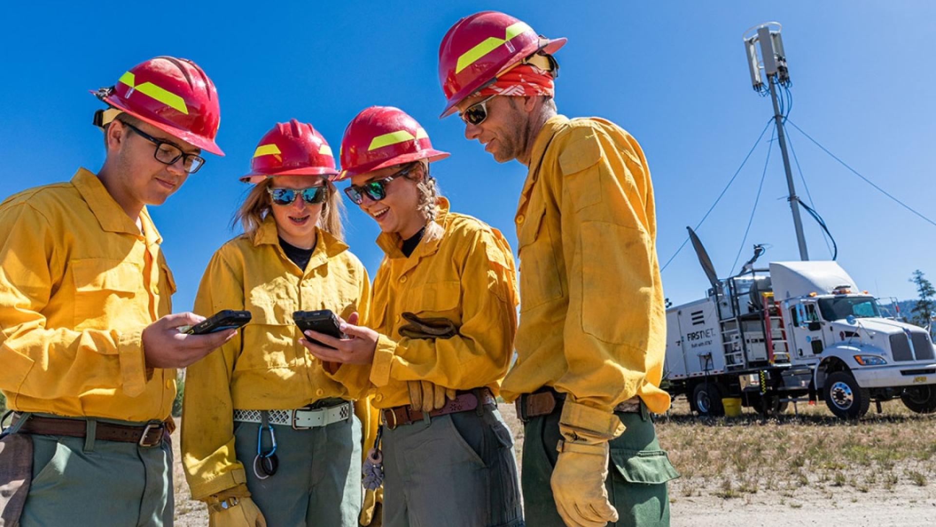Firefighters on the 2019 Vader Fire connect with essential mobile applications through a FirstNet broadband connection.