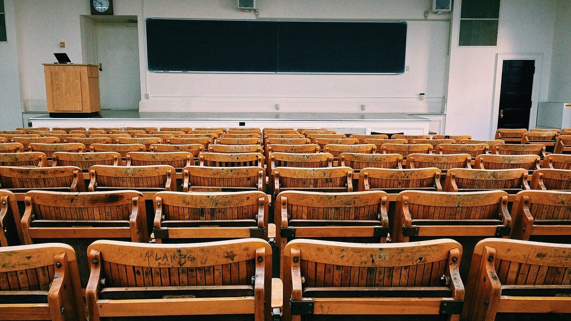 Picture of empty college classroom