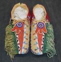 Eric Smith, Chickasaw, "Men's Southern Plains Moccasins" © 2016 A pair of men's Southern Plains moccasins by Eric Smith, Chickasaw © 2016