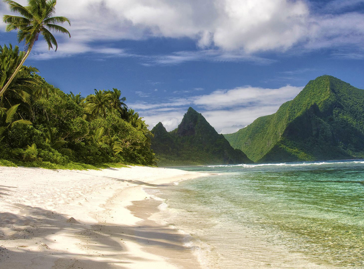Northern Maiana Islands with mountains and palm trees