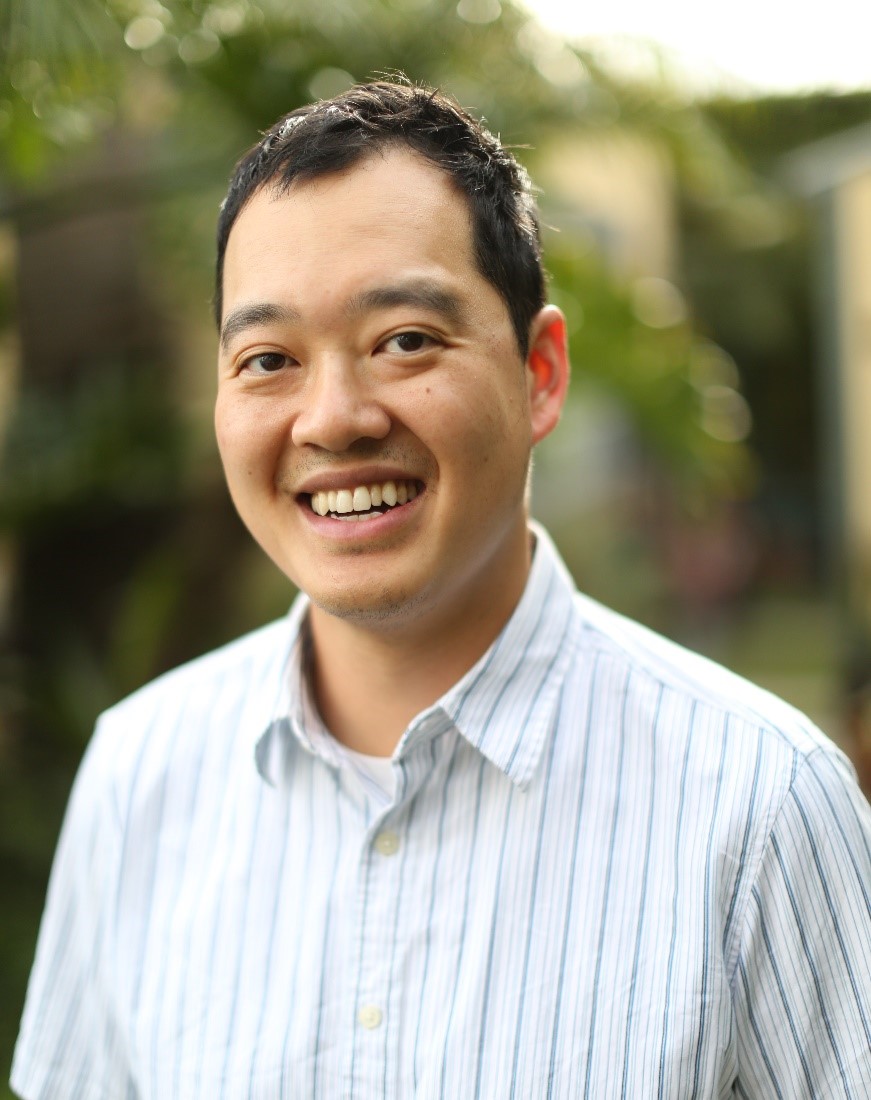 Portrait of Thomas Liu.