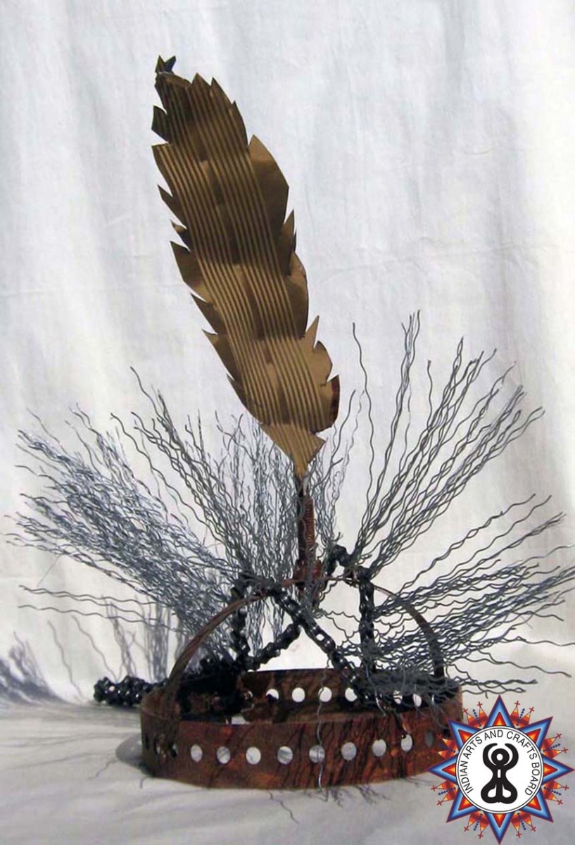 Roach Headdress. Metal. © 2016 Mary Ann Coon