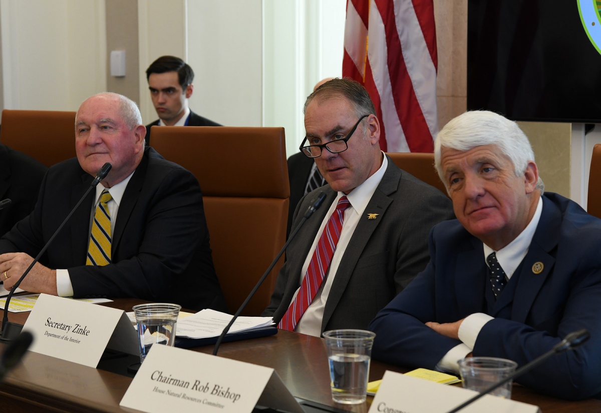 Secretaries Zinke and Purdue at a roundtable meeting